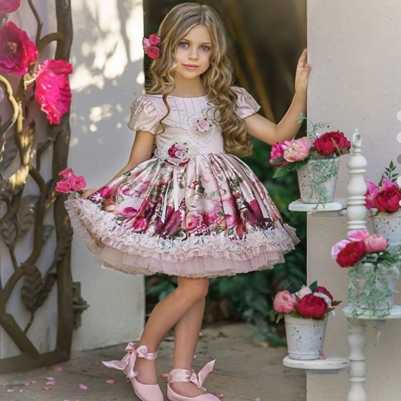 Dollcake Mystery Stealing Kisses
Vintage Luxe Dress size 8Y - Picture 4 of 4